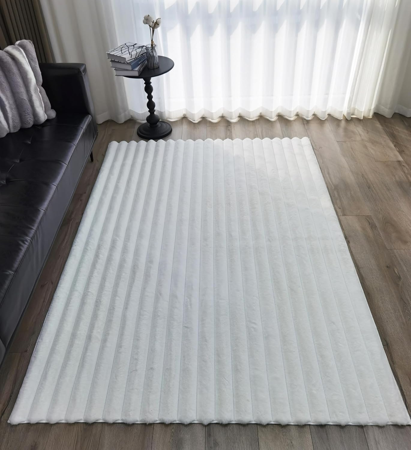 GLORY RUGS Area Rugs Soft Faux Rabbit Fur Rug Plush Carpet Shag Cozy Fluffy Rug Non Slip Rugs, Machine Washable Shaggy Area Rug Bedroom Living Room and Dining Room.