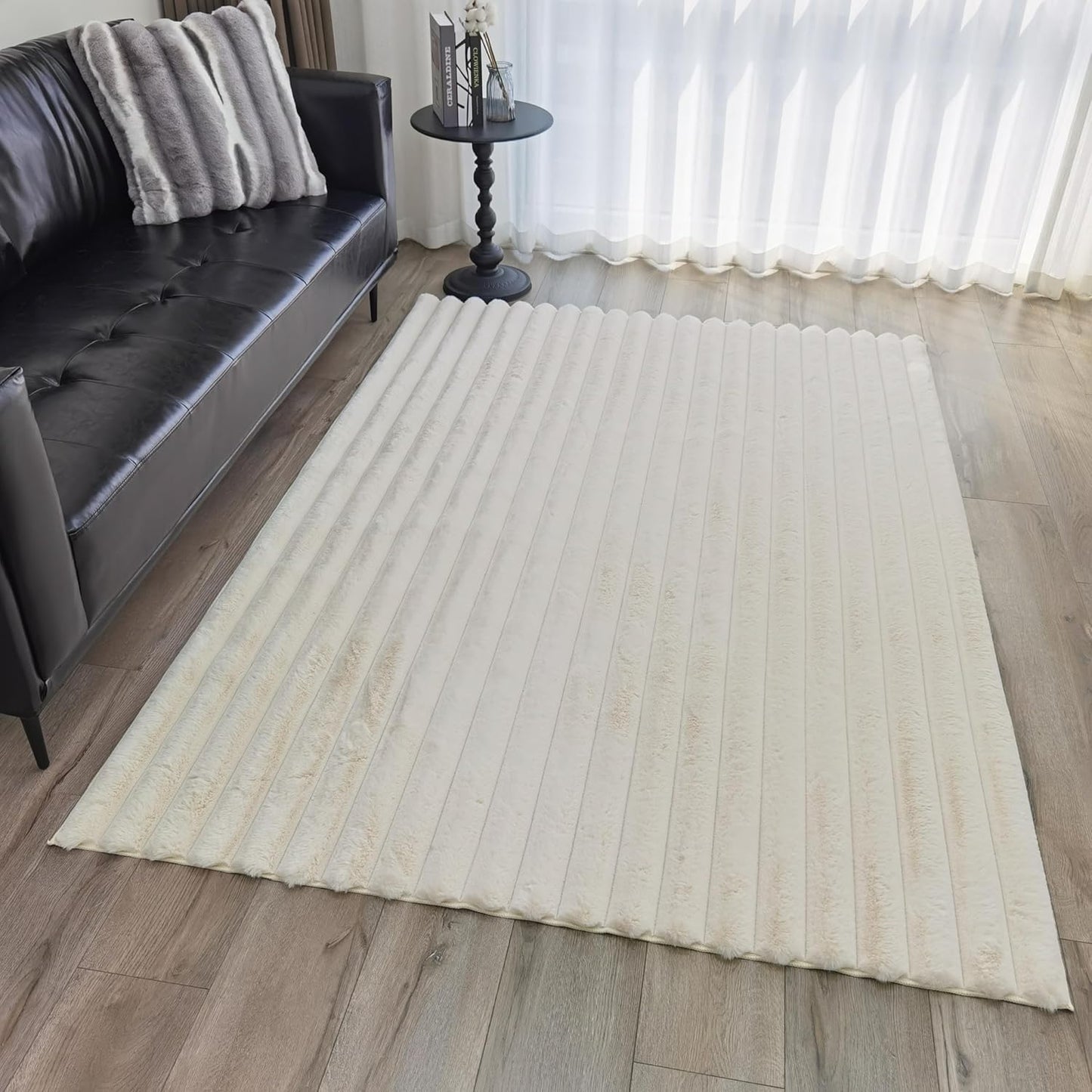 GLORY RUGS Area Rugs Soft Faux Rabbit Fur Rug Plush Carpet Shag Cozy Fluffy Rug Non Slip Rugs, Machine Washable Shaggy Area Rug Bedroom Living Room and Dining Room.