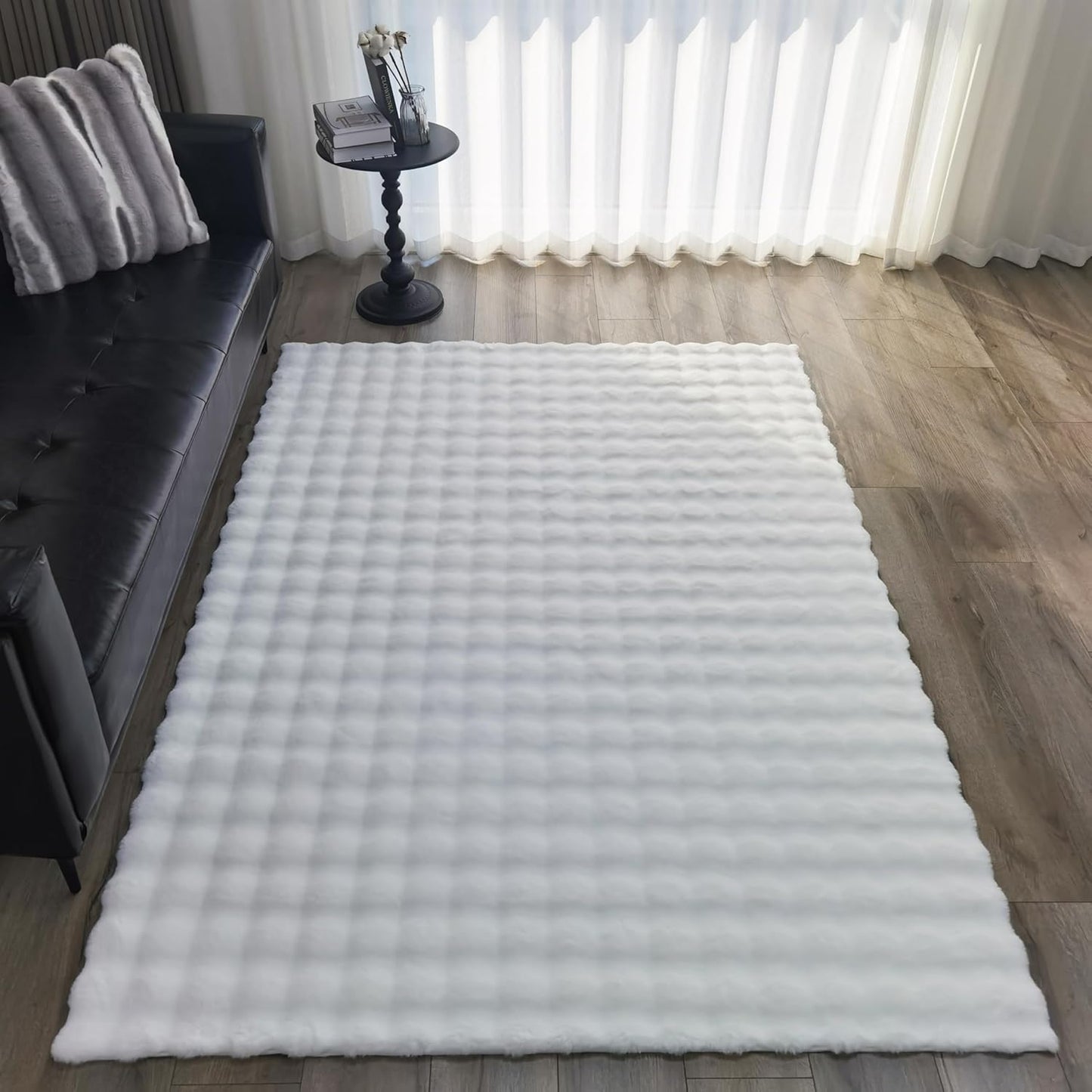 GLORY RUGS Area Rugs Soft Faux Rabbit Fur Rug Plush Carpet Shag Cozy Fluffy Rug Non Slip Rugs, Machine Washable Shaggy Area Rug Bedroom Living Room and Dining Room.
